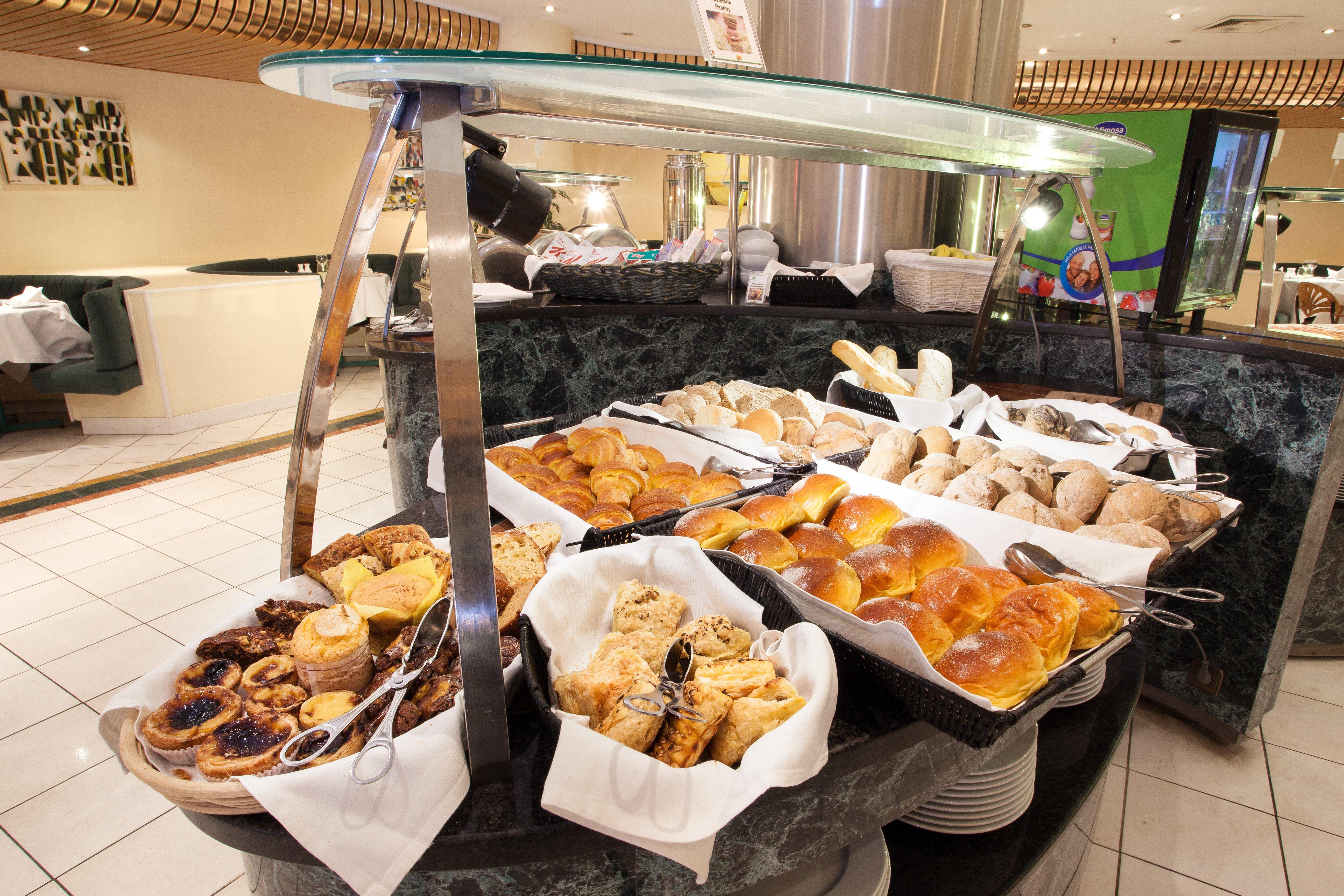 Holiday Inn Lisbon-Continental By Ihg Esterno foto