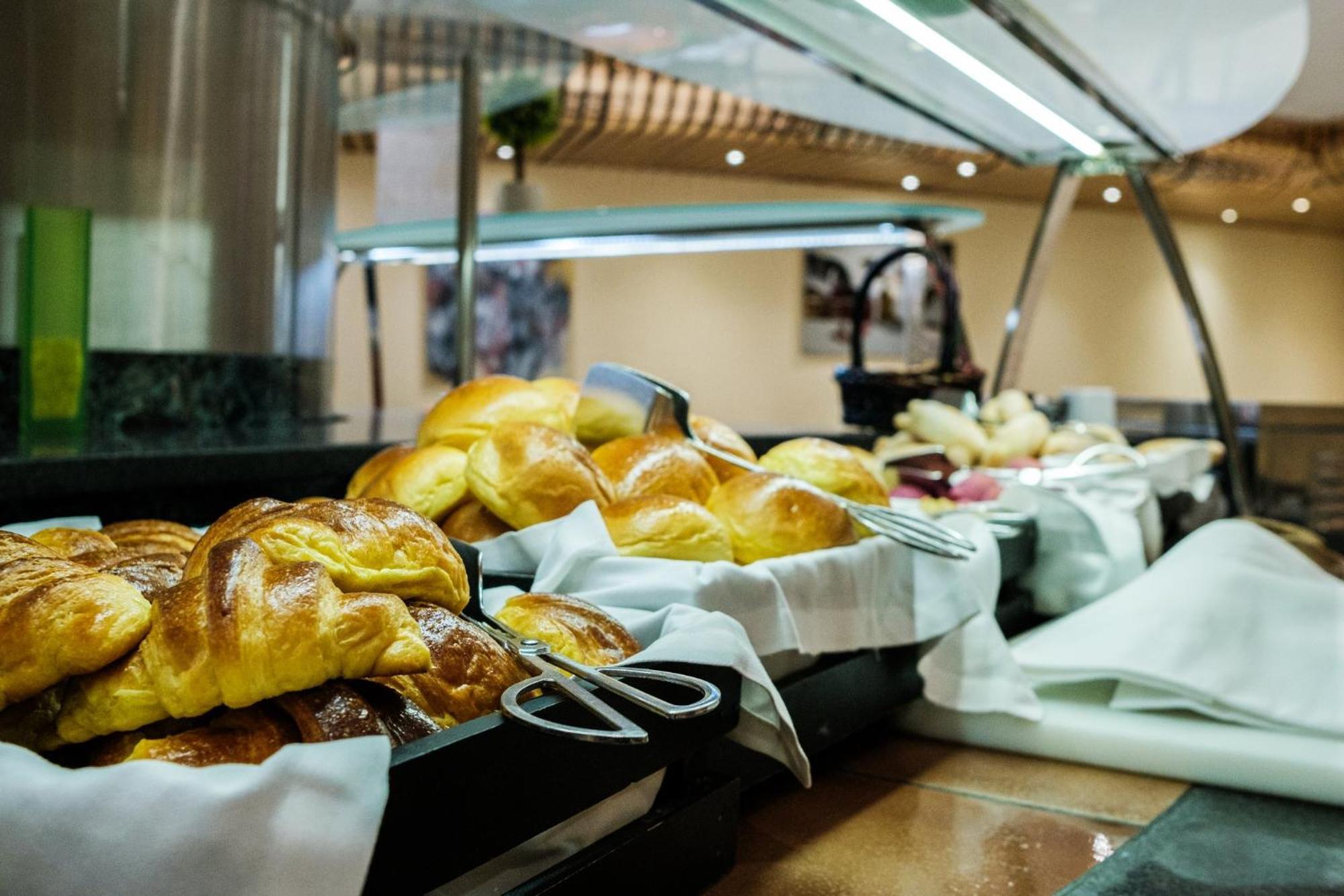 Holiday Inn Lisbon-Continental By Ihg Esterno foto