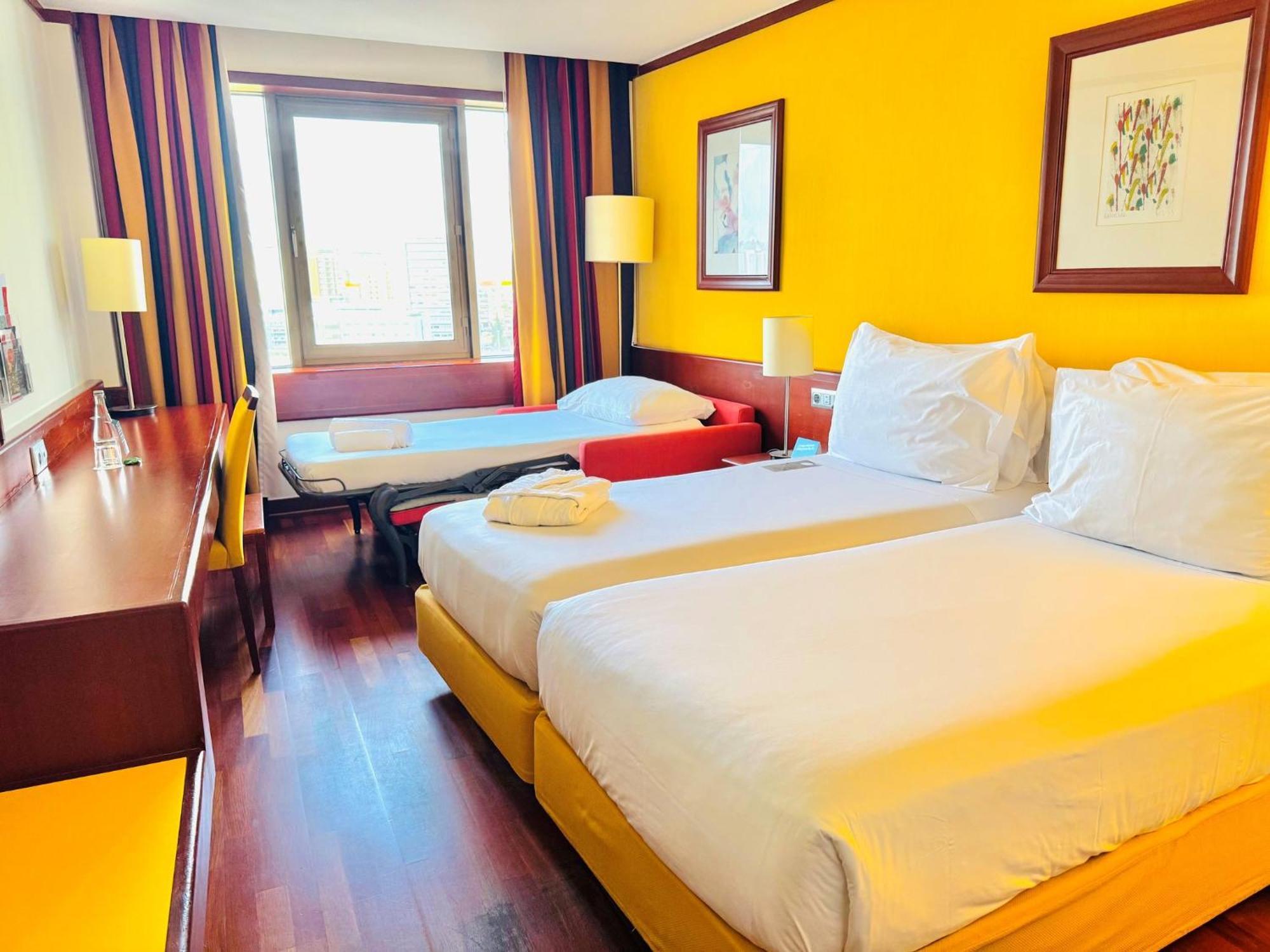 Holiday Inn Lisbon-Continental By Ihg Esterno foto