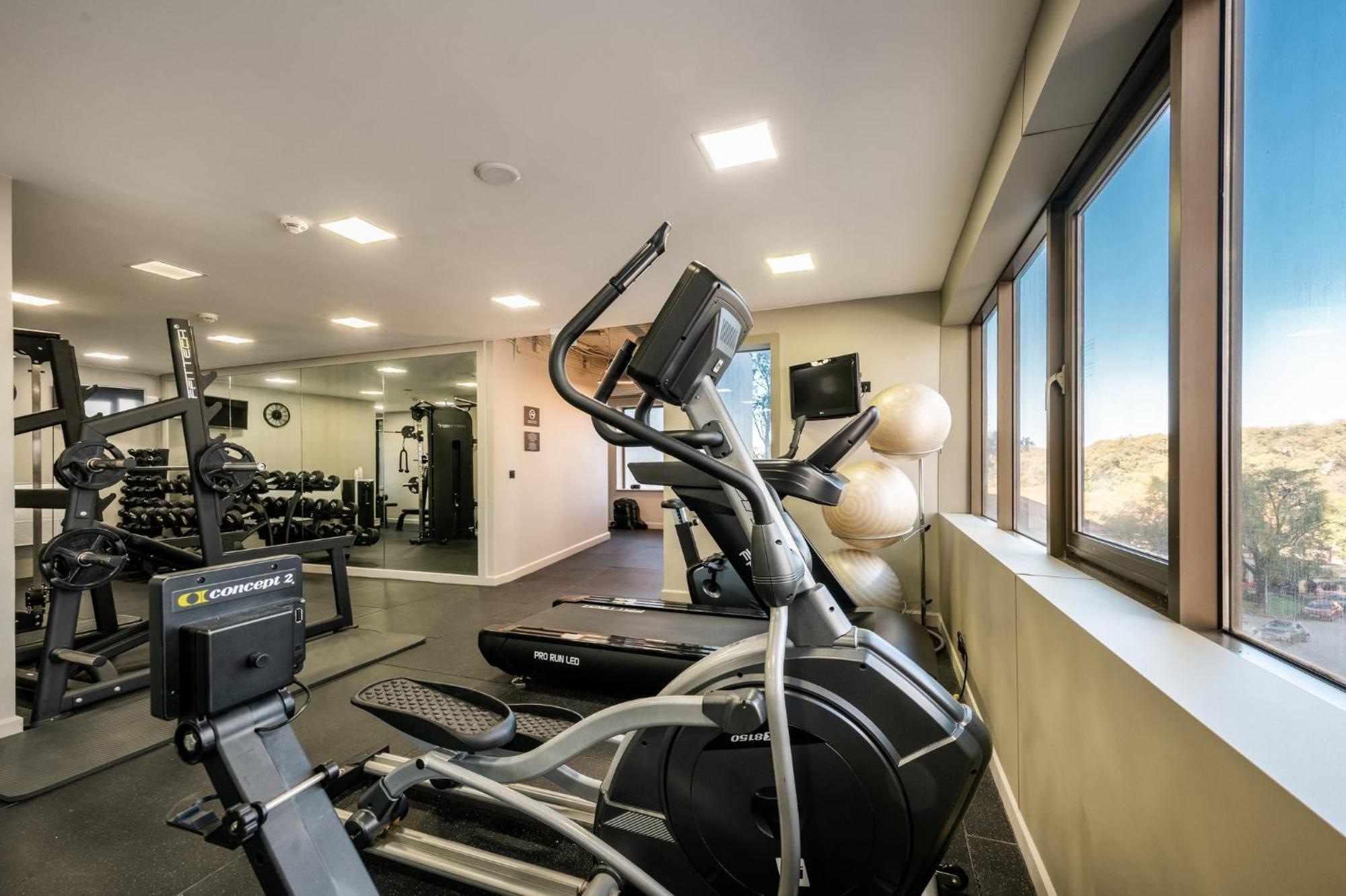 Holiday Inn Lisbon-Continental By Ihg Esterno foto